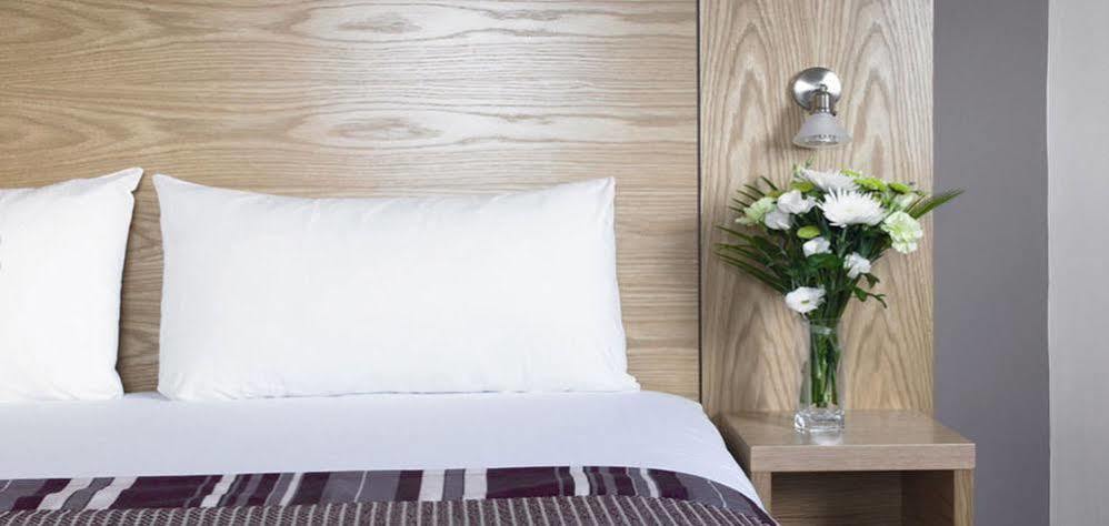 Leonardo Hotel London Watford Уотфорд Экстерьер фото