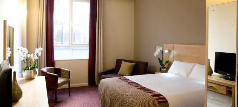 Leonardo Hotel London Watford Уотфорд Экстерьер фото